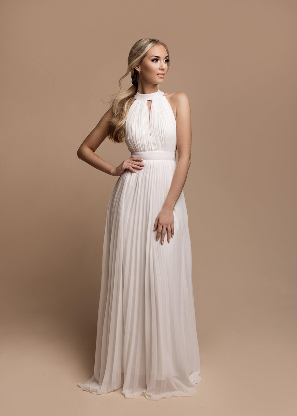 Roxy - White Chiffon Pleated Dress With Halter Neck – Mia