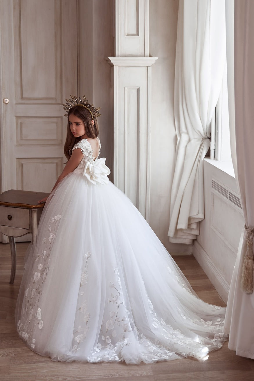 Dimond White Flower Girl Dress Pre-order Size 9-10 / White Dimond White Flower Girl Dress Pre-order Size 9-10 / White