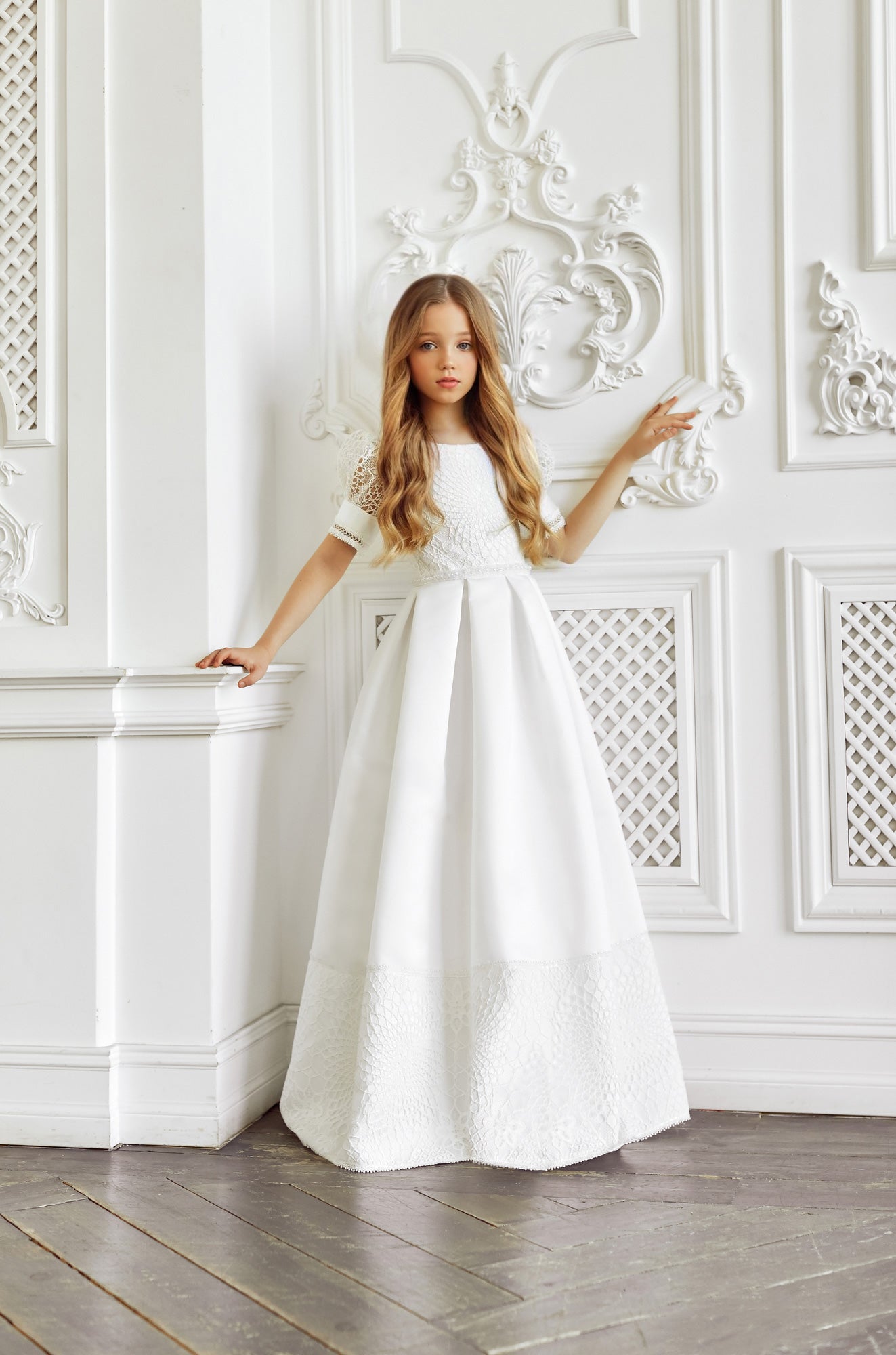 Clarissa High-End First Communion Dress 5-6 Years Clarissa High-End First Communion Dress 5-6 Years