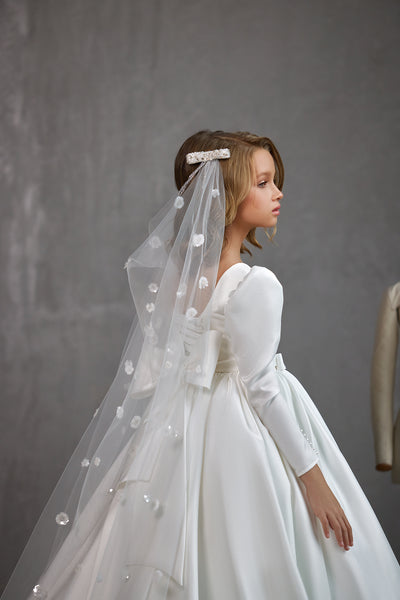 Girls First Communion veil with 3D floral appliqués and side hairpins in soft white tulle
