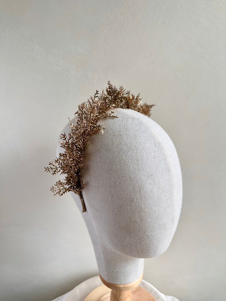 Handmade gold leaf hairband for girls with metallic fern details – special occasion accessory