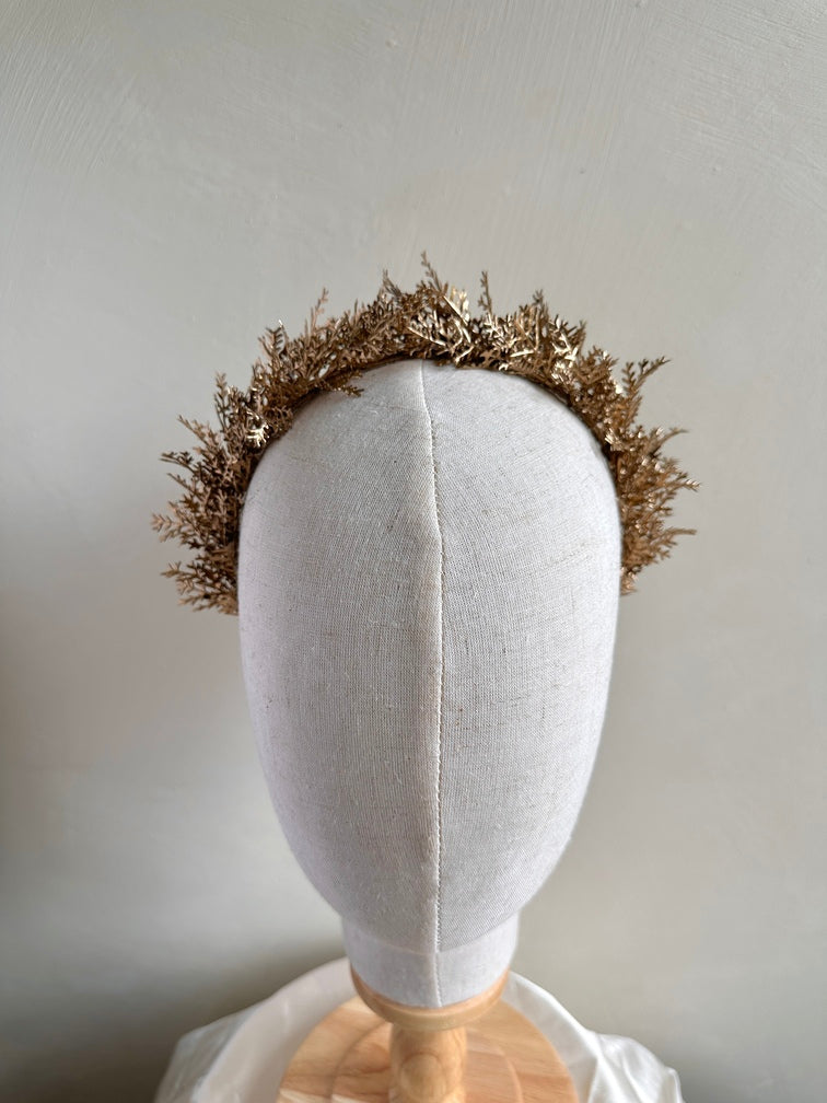 Handmade gold leaf hairband for girls with metallic fern details – special occasion accessory