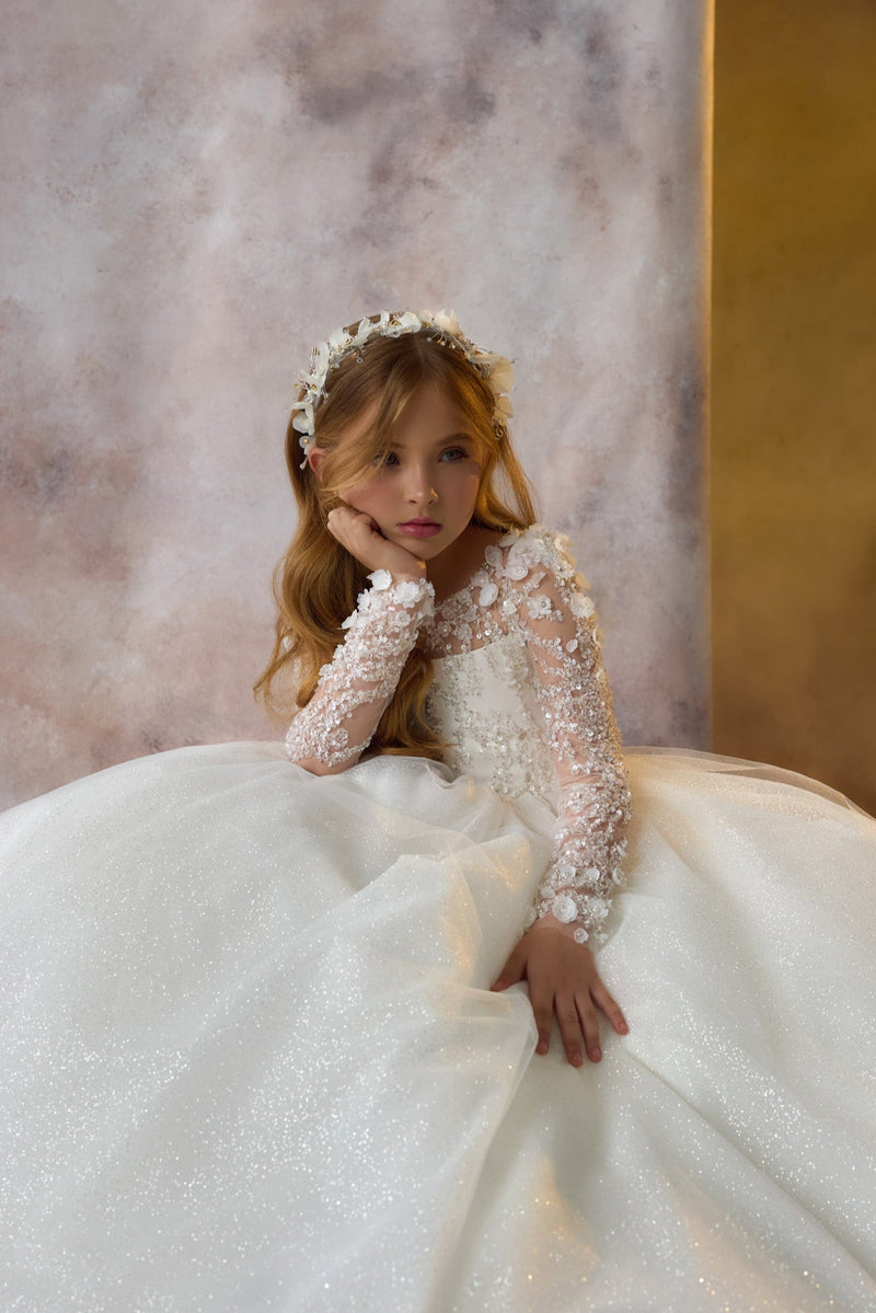 Handmade white floral hair crown for girls with gold bead and crystal details – Communion or flower girl accessory