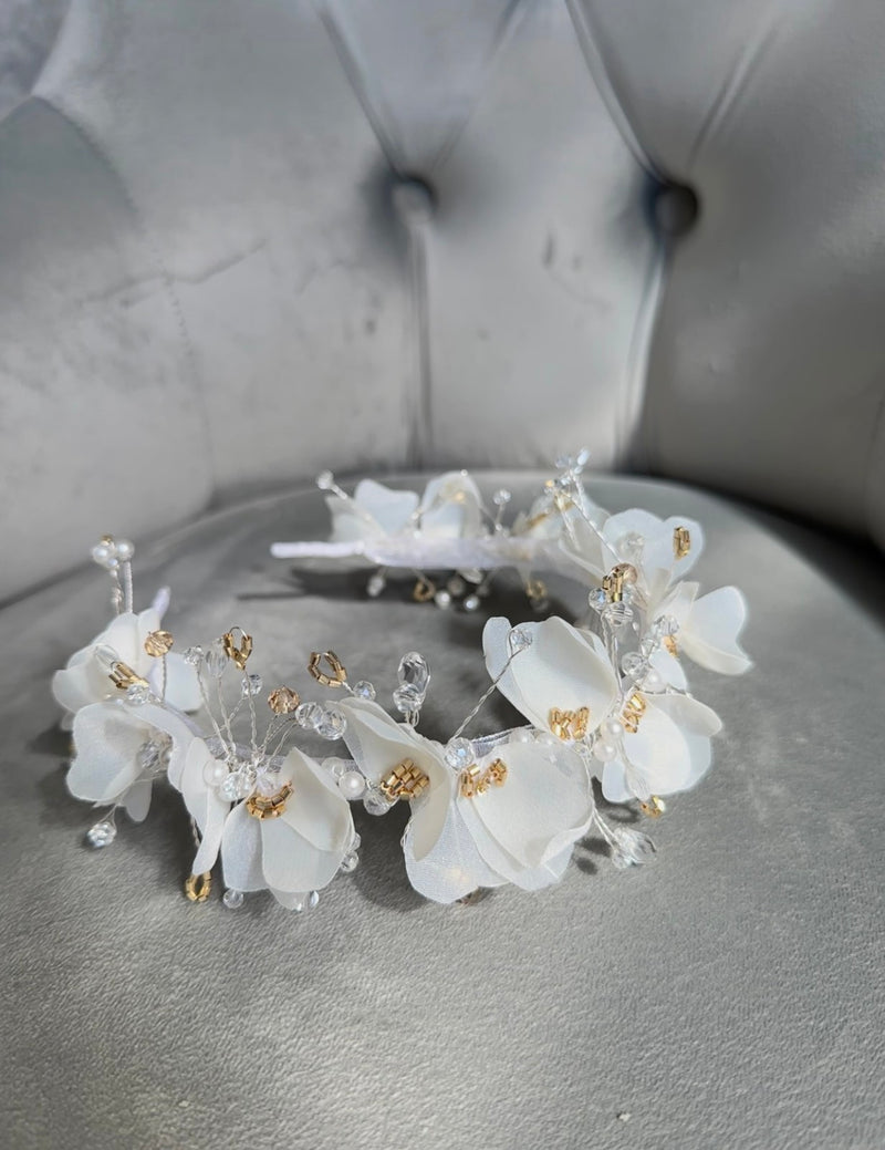 Handmade white floral hair crown for girls with gold bead and crystal details – Communion or flower girl accessory