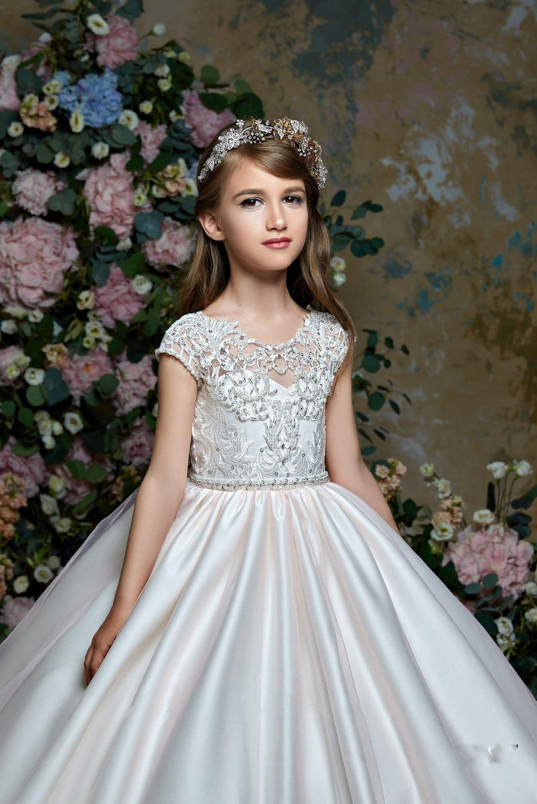 beaded top bridesmaid dresses Kamea Junior Dress with swatches-justina-bandage-midi-dress Neckline With Sequins Beaded Size:17 34/35 BIll Clinton In Blue