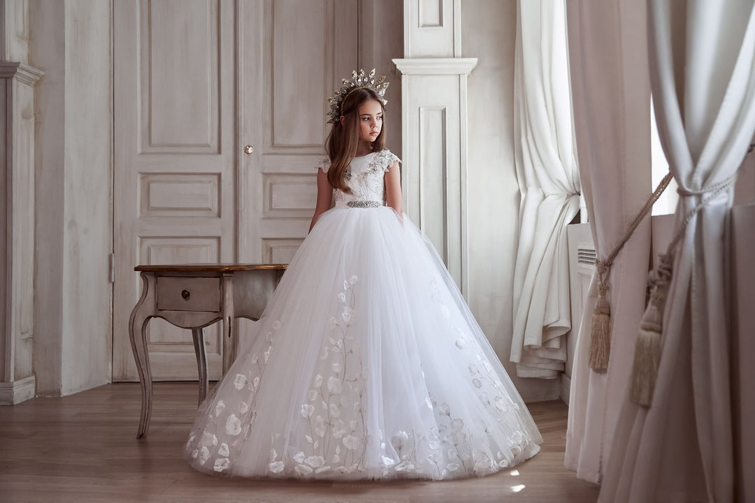 Dimond White Flower Girl Dress Pre-order Size 9-10 / White
