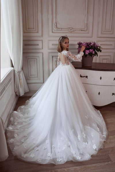 3116 Flower girl dress with open back - Mia Bambina Boutique