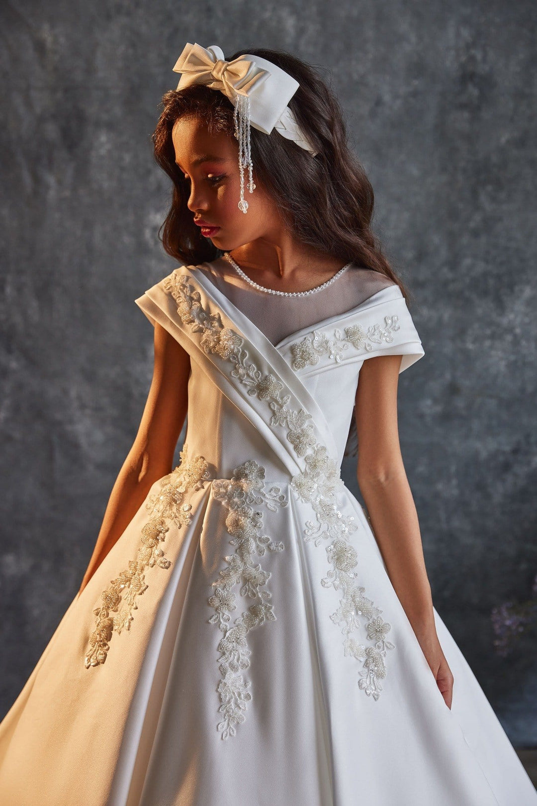 Classic Junior Bridesmaid Dress Shawl Collar Size 5T-6 Classic Junior Bridesmaid Dress Shawl Collar Size 5T-6