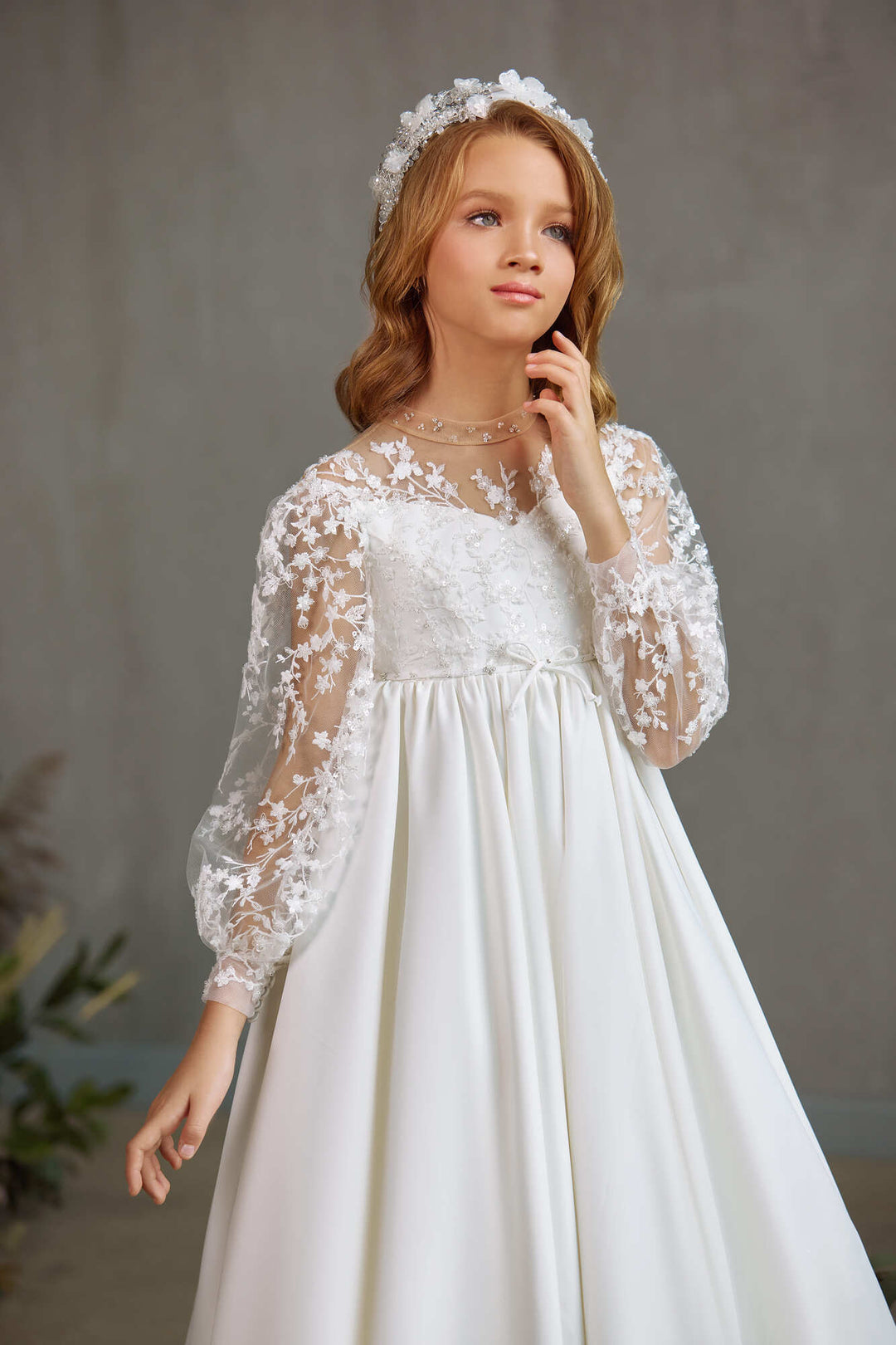 a line communion dresses A-LINE DRESS WITH PUFF SLEEVES Preorder 9-10 this magnificent dress perfectly Shoe Size:10.5 US Geary Schools - Homecoming BRIDE BY TRENDS & OCCASION Bridal Shower