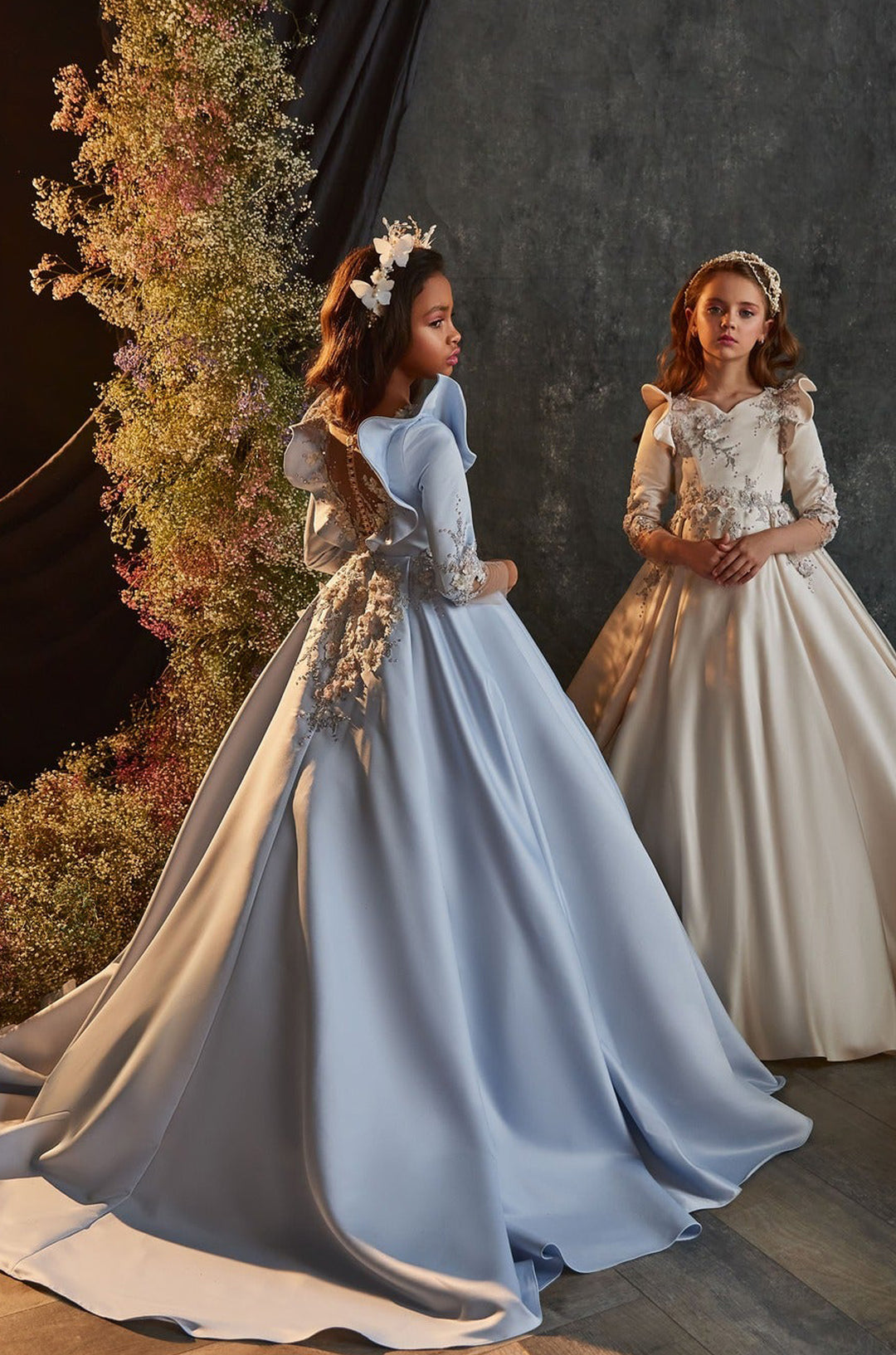 Long Sleeve Ivory Junior Bridesmaid Dresses Ruffle Sleeves Yarn